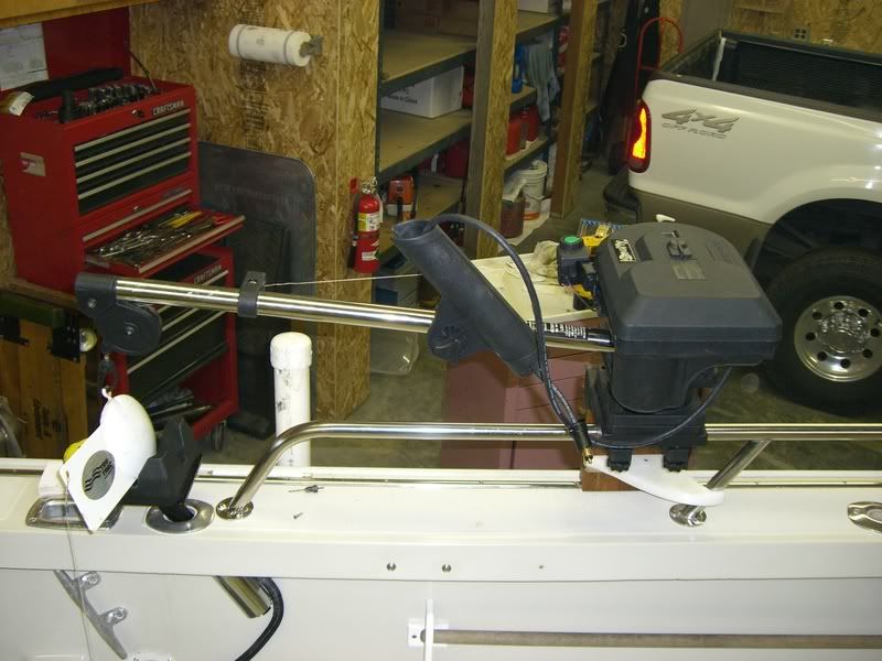 Downrigger mounting